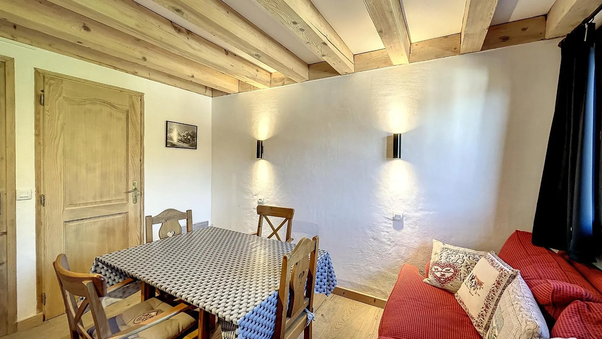 Superbe 3 Pieces Avec Balcons En Plein Coeur De Combloux - Parking, Wifi, Lave-Linge - Fr-1-560-106 Apartment France